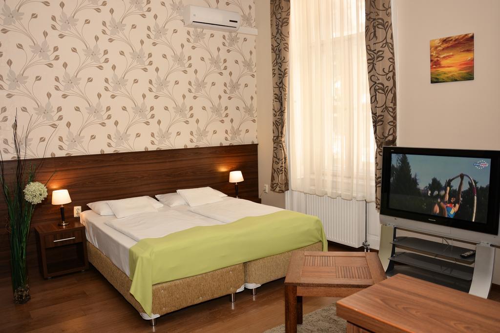 Elit Hotel Budapeszt Pokój zdjęcie
