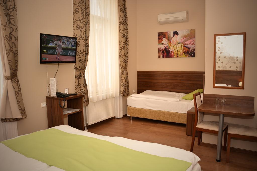 Elit Hotel Budapeszt Pokój zdjęcie
