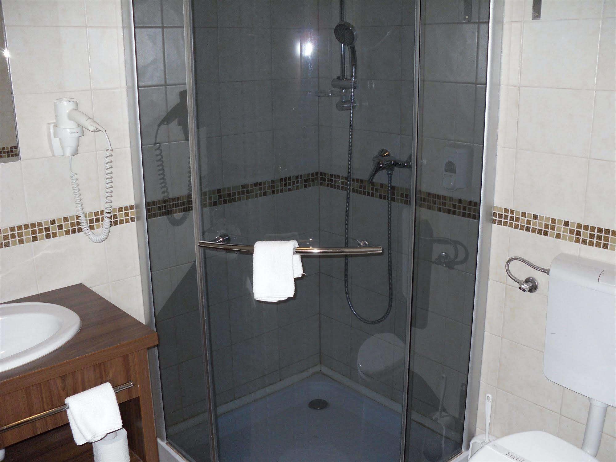 Elit Hotel Budapeszt Zewnętrze zdjęcie